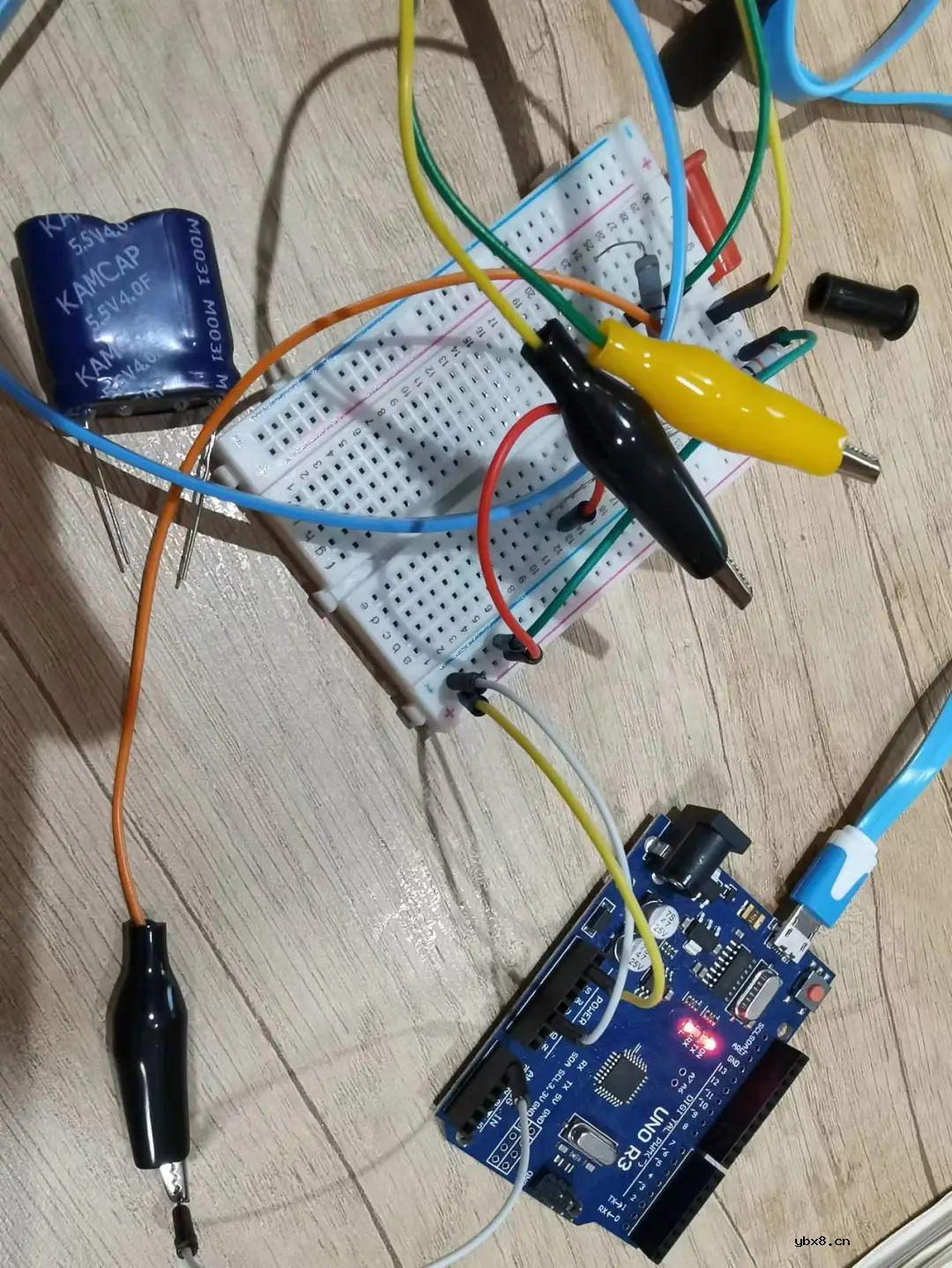 结合分压电路直接测量负电压