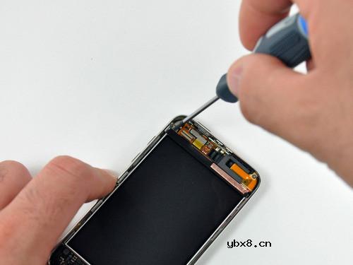 最新iPod touch 3rd多图详细拆解