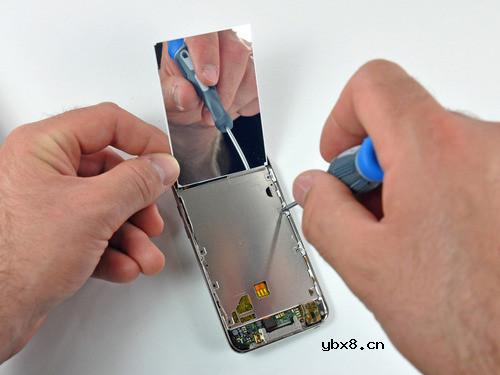 最新iPod touch 3rd多图详细拆解