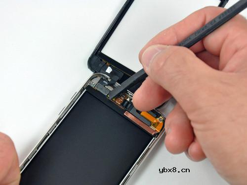 最新iPod touch 3rd多图详细拆解