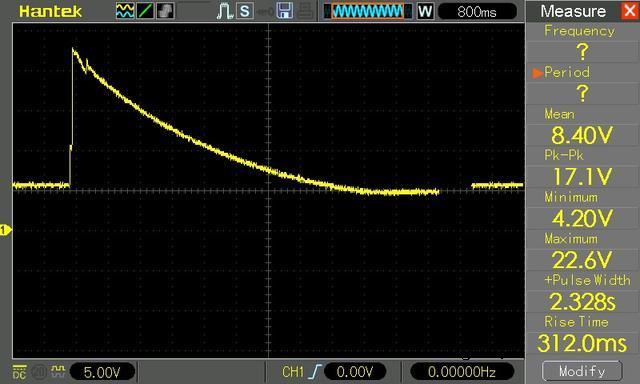 讲一下电荷泵升压的基本原理