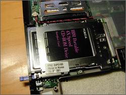 DIY修理PCMCIA插槽挡板