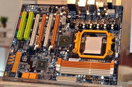 AMD 8系列主板全景亮相