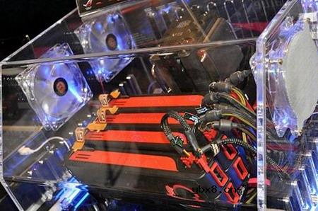 AMD 8系列主板全景亮相