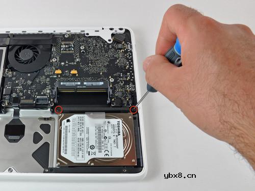 苹果13.3英寸MacBook拆解详细图