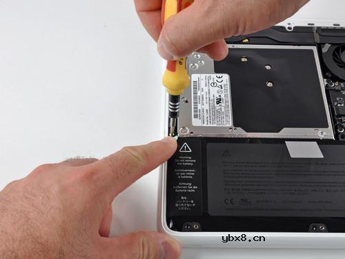 苹果13.3英寸MacBook拆解详细图