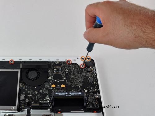 苹果13.3英寸MacBook拆解详细图