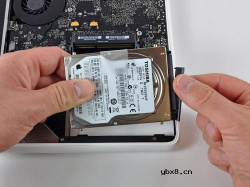 苹果13.3英寸MacBook拆解详细图