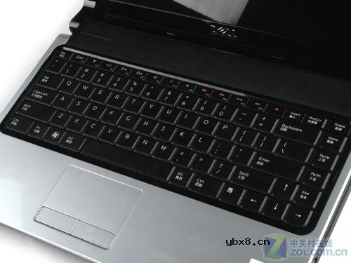 戴尔Studio 1458外观图赏