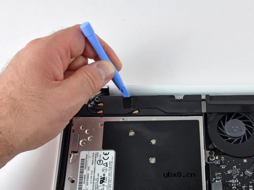 苹果13.3英寸MacBook拆解详细图
