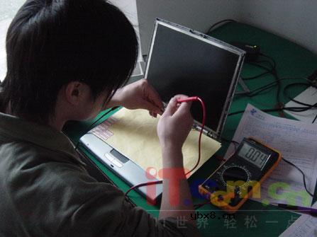 笔记本电脑液晶屏暗屏维修经历