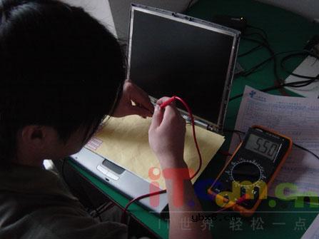 笔记本电脑液晶屏暗屏维修经历