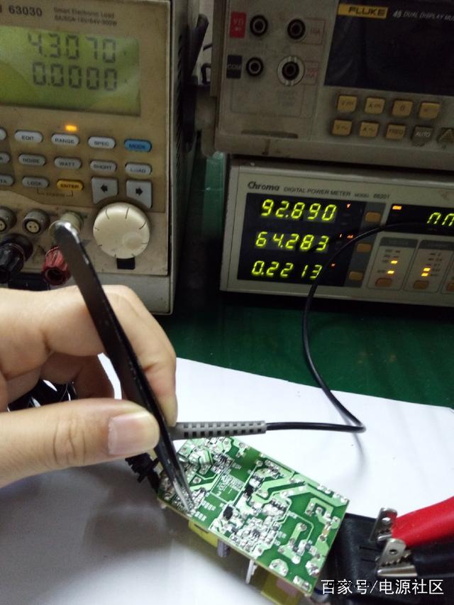 开关电源输出过压怎样测试？