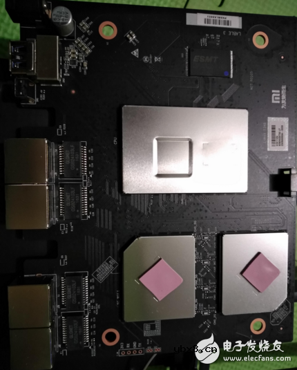 小米路由器Pro真机拆解图分享