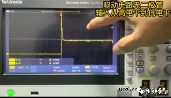 三极管驱动继电器时并联二极管的作用