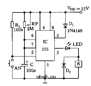 用555时基电路制成的单稳态延时电路