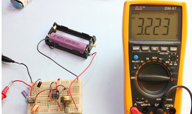 使用555定时器构建一个升压转换器电路