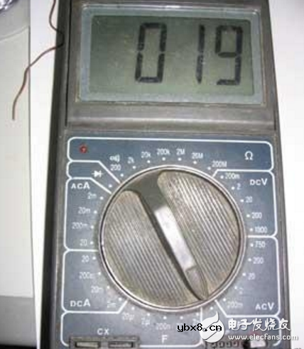 万用表如何测量三级管好坏