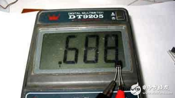 万用表如何测量三级管好坏