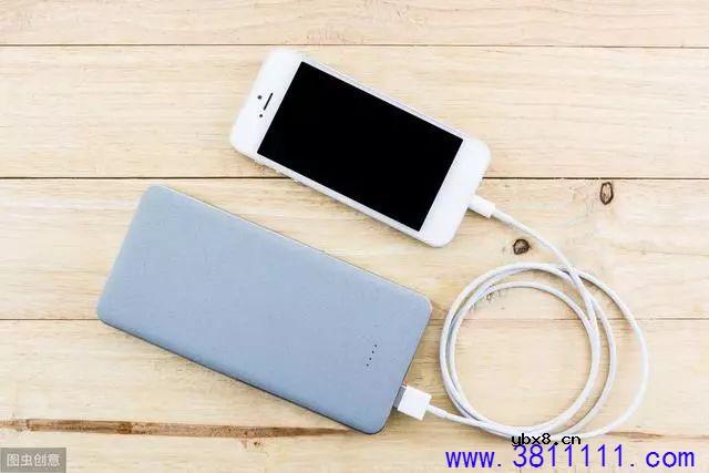 油烟机再脏也不怕！3分钟学会最正确清洗方法，擦完立马锃光瓦亮 