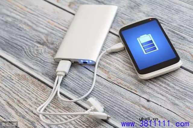 油烟机再脏也不怕！3分钟学会最正确清洗方法，擦完立马锃光瓦亮 