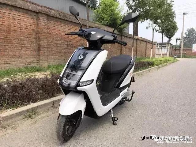 所有的电动车都可以另外增加一组电瓶吗？ 