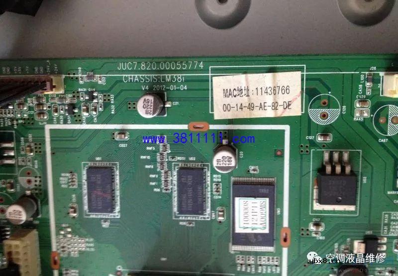 长虹3D32A2000IV液晶电视开机一直卡在长虹LOGO 长虹39D2000液晶电视图像花屏维修过程 