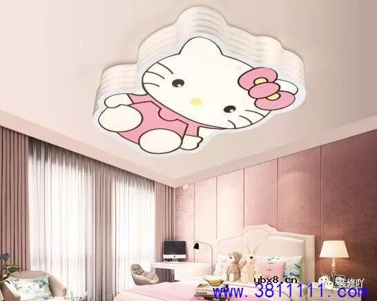 吸顶灯怎么选？在灯具店连逛三天，研究出这8款吸顶灯最百搭 