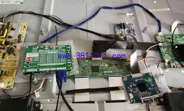 康佳液晶电视LED49R6610人为故障红绿蓝屏自检故障终于修复交工！ 