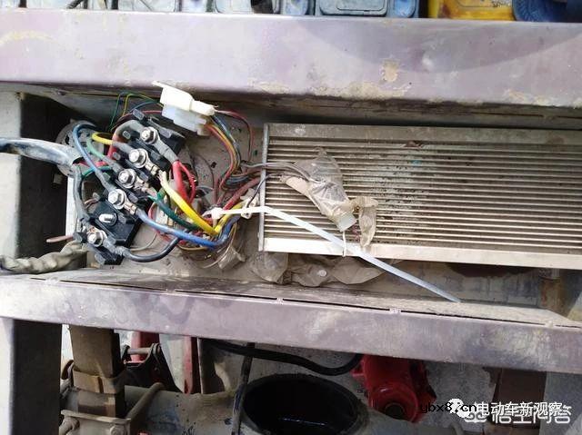 ​电动车突然不走了，换控制器和转把不管用，但车走电，这是怎么回事？ 