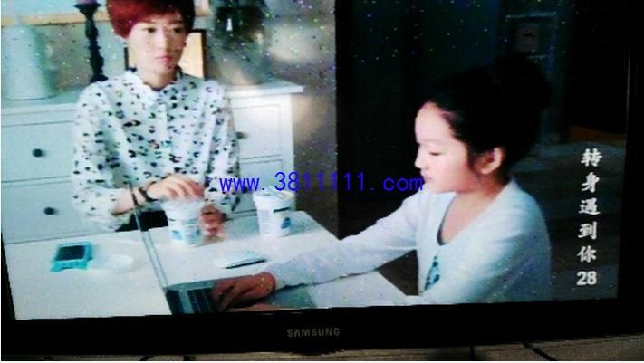 三星32寸液晶电视机黑屏有伴音，遥控器可用 