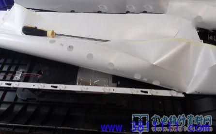 先锋LED-32B700S液晶电视开机指示灯亮但无图像无声音 