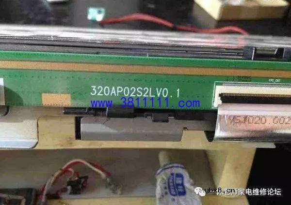 海尔L32B1液晶屏图像重影故障修复过程 