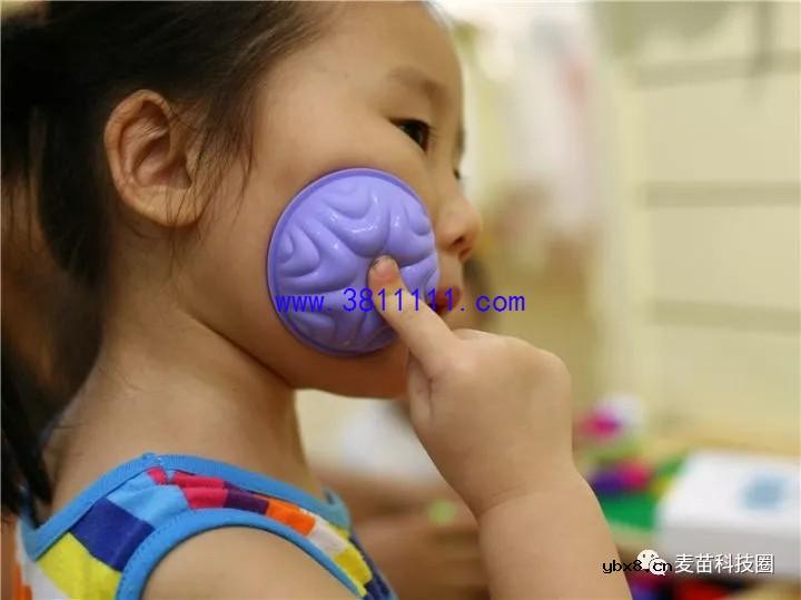 小米有品上架手机分屏器神器还能拔罐用 