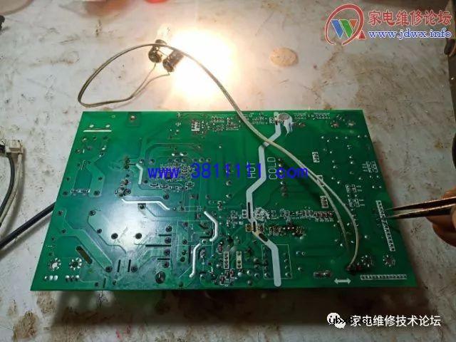 创维液晶电视42M11HF电源板的维修 