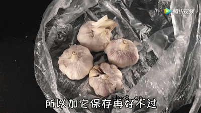 又一个省钱妙招，给生姜抹上盐，居然这么实用！ 