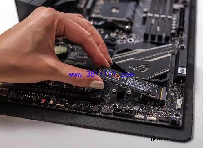 重装系统各种软件用不了？系统迁移能帮你 