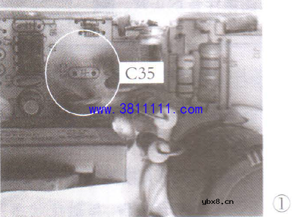 海尔L32Fl型液晶电视，上电后指示灯亮，不开机 