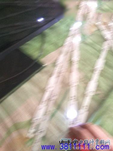 熊猫LE42C32液晶电视由灯珠引起黑屏故障维修 