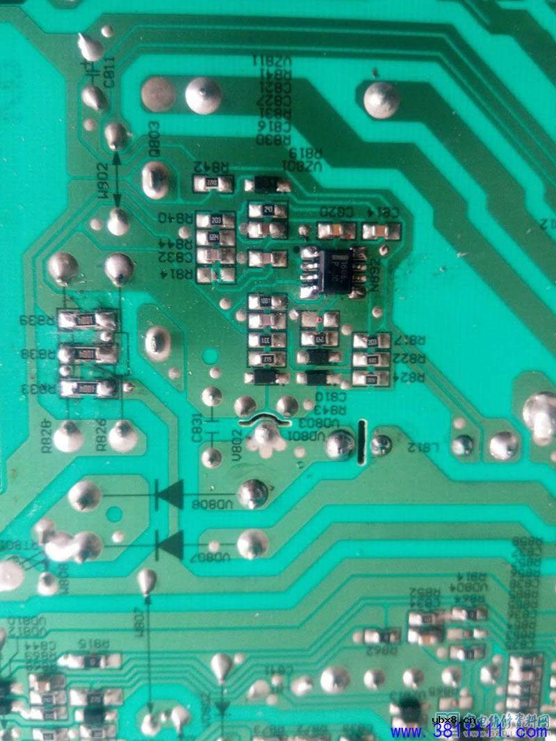 海信LED46K360J液晶开机一会儿后黑屏故障维修 海信LED46K360J液晶开机一会儿后黑屏故障维修