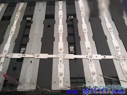 熊猫LE42C32液晶电视由灯珠引起黑屏故障维修 