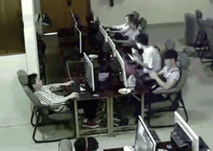 触电事故是我市工矿商贸类企业常见的生产安全事故我们该如何防范？_绝缘 