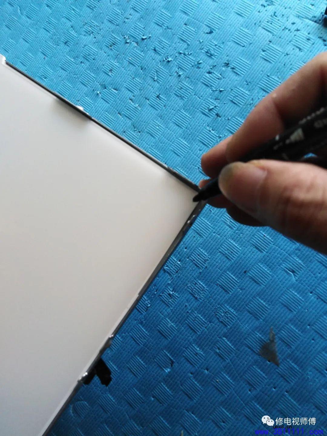 创维55M5液晶电视L5L018电源板灯条闪一下，然后熄灭，红灯一闪一闪 