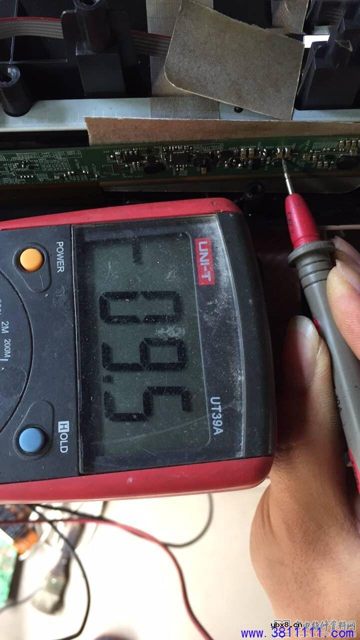 康佳LED40F3800CF液晶电视灰屏故障维修过程 