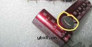 身为电子电工的的你了解多少图解电容：串联和并联的计算以及在电路中的作用 