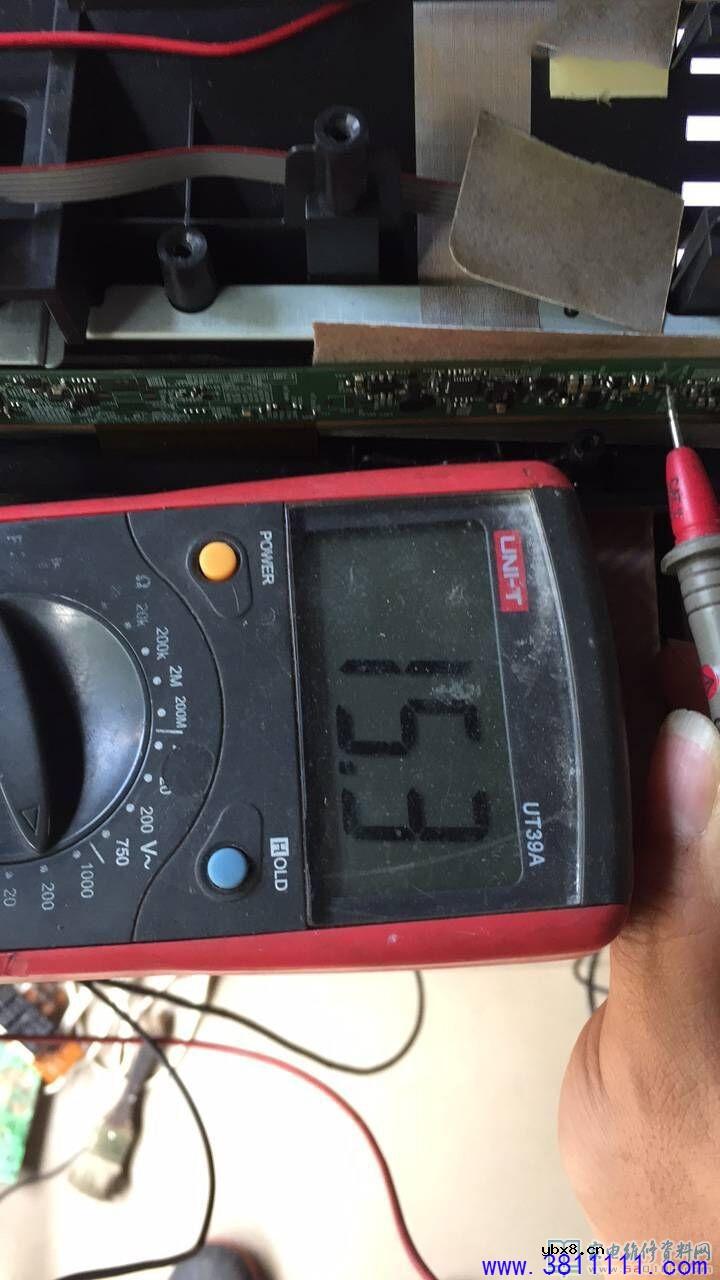 康佳LED40F3800CF液晶电视灰屏故障维修过程 