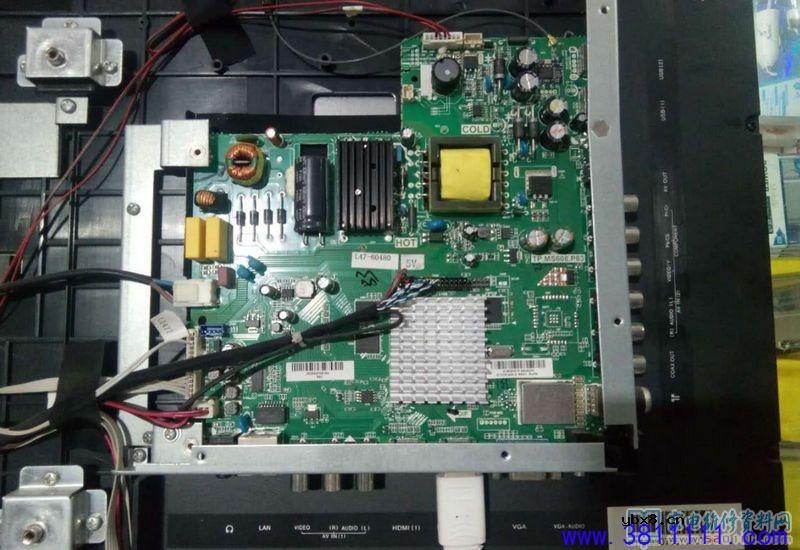 创佳32HAD5500 PL99液晶电视开机卡死的故障维修 