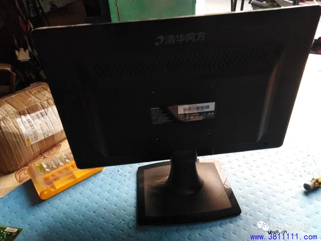清华同方TDF-18E61AG显示器通病与维修，看完你就知道什么修了。 