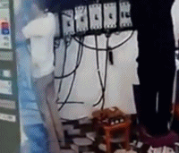 触电事故是我市工矿商贸类企业常见的生产安全事故我们该如何防范？_绝缘 