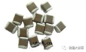 如何区分电容的正负极？怎么用万用表测电容的容量？ 